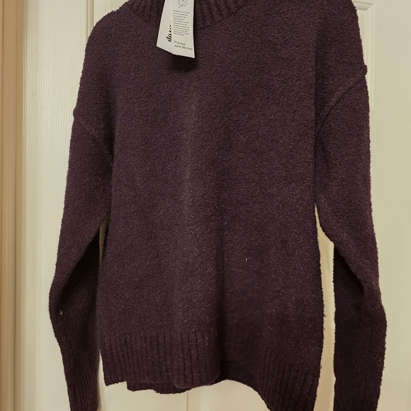 Elegant Plum Crew Neck Sweater - Picture 1 of 5